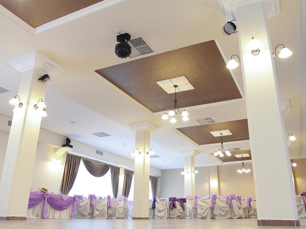 Hotel Dusan Si Fiul Resita Nord Dış mekan fotoğraf